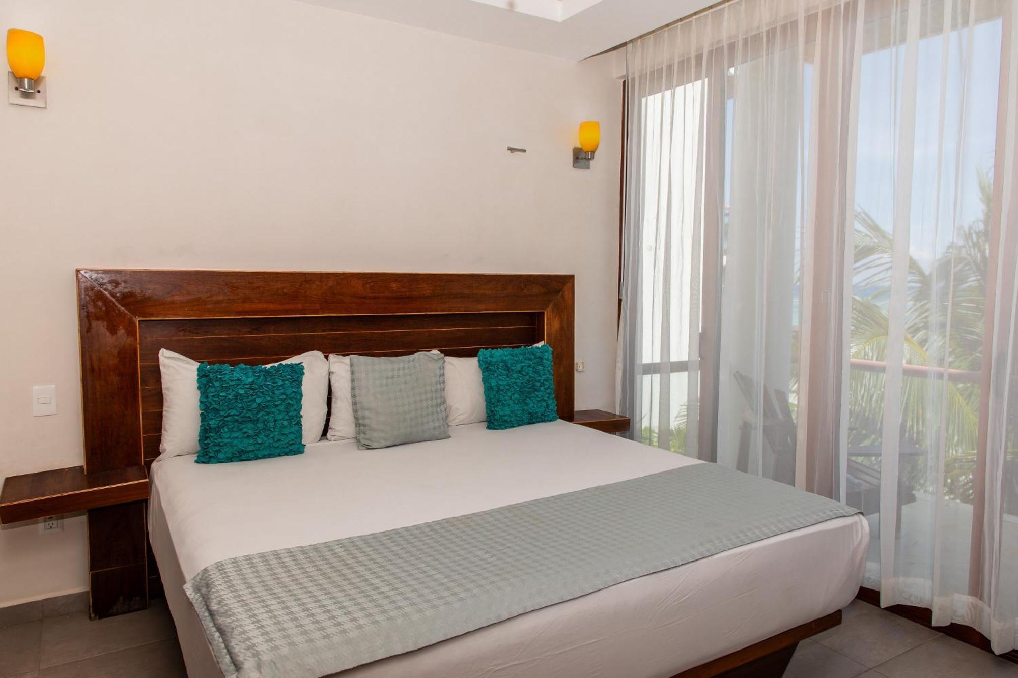Aquastar Hotel & Apartments 마아우알 외부 사진