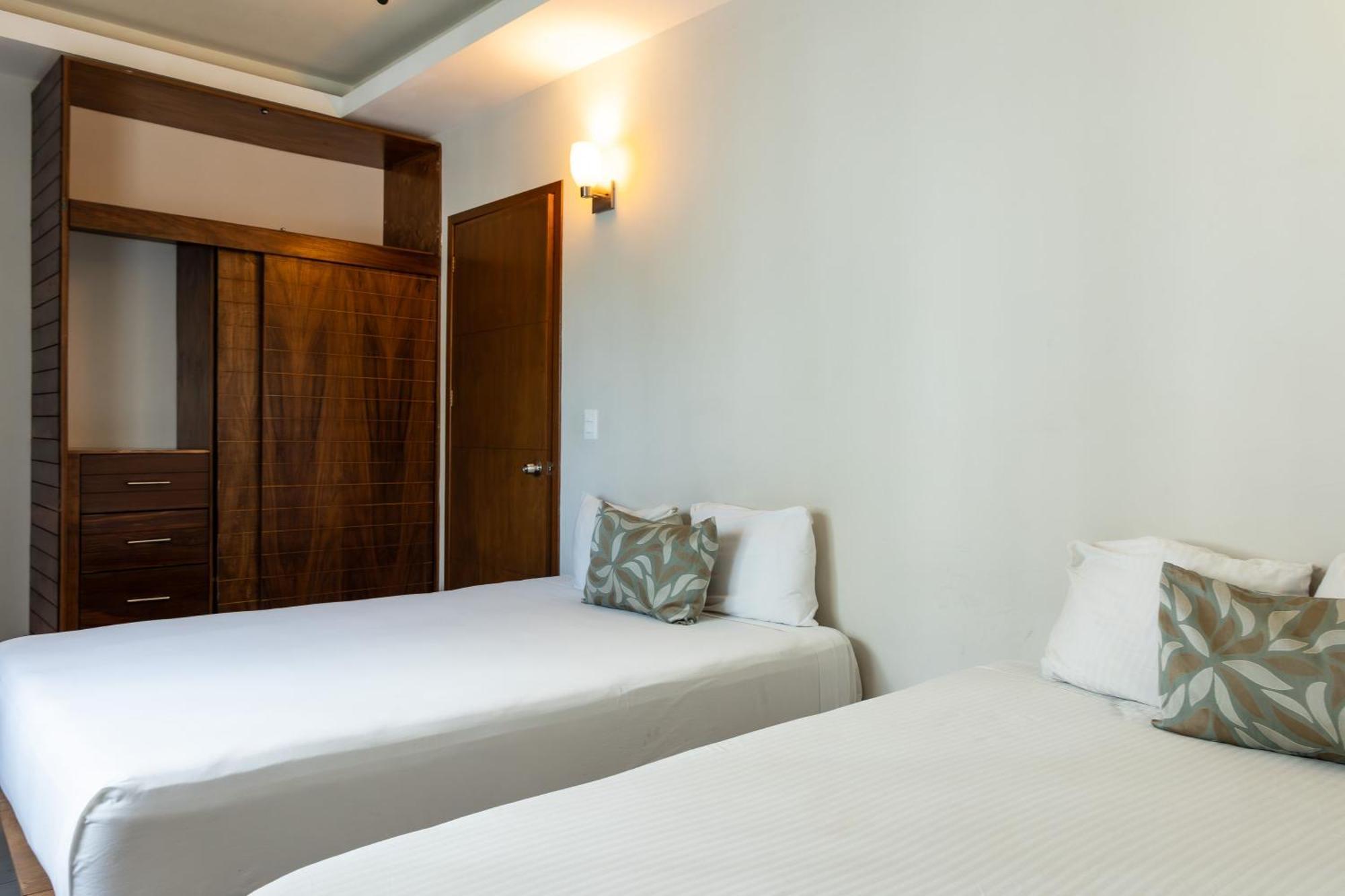 Aquastar Hotel & Apartments 마아우알 외부 사진
