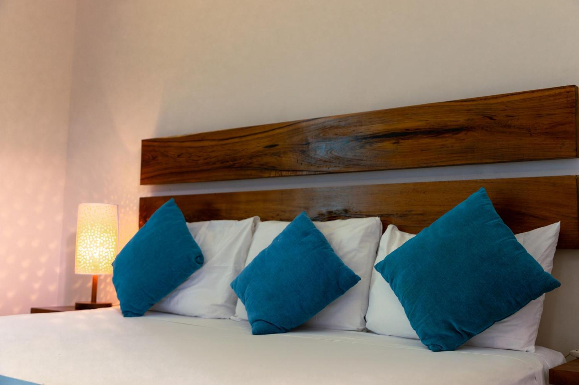 Aquastar Hotel & Apartments 마아우알 외부 사진