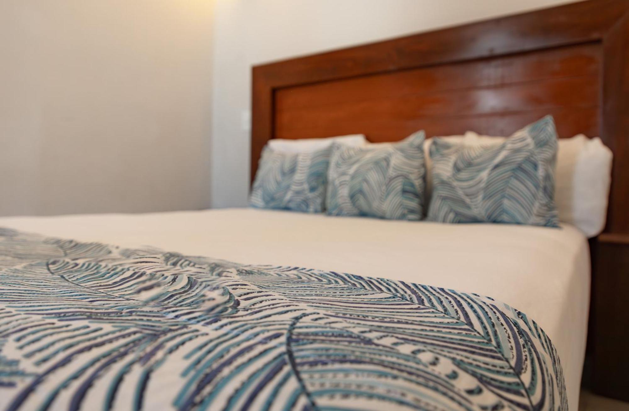 Aquastar Hotel & Apartments 마아우알 외부 사진