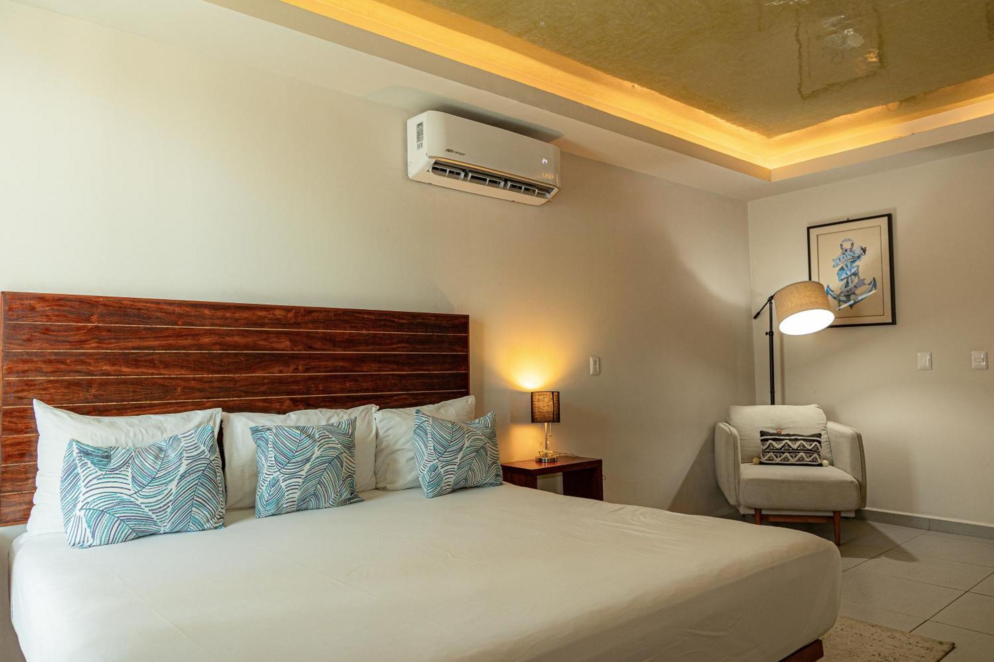 Aquastar Hotel & Apartments 마아우알 외부 사진