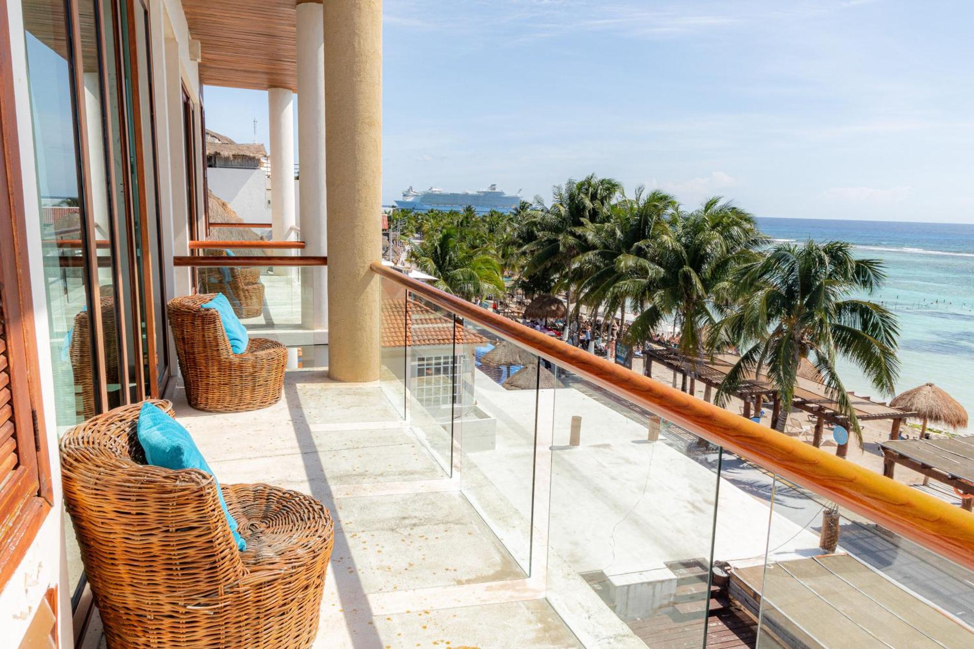 Aquastar Hotel & Apartments 마아우알 외부 사진