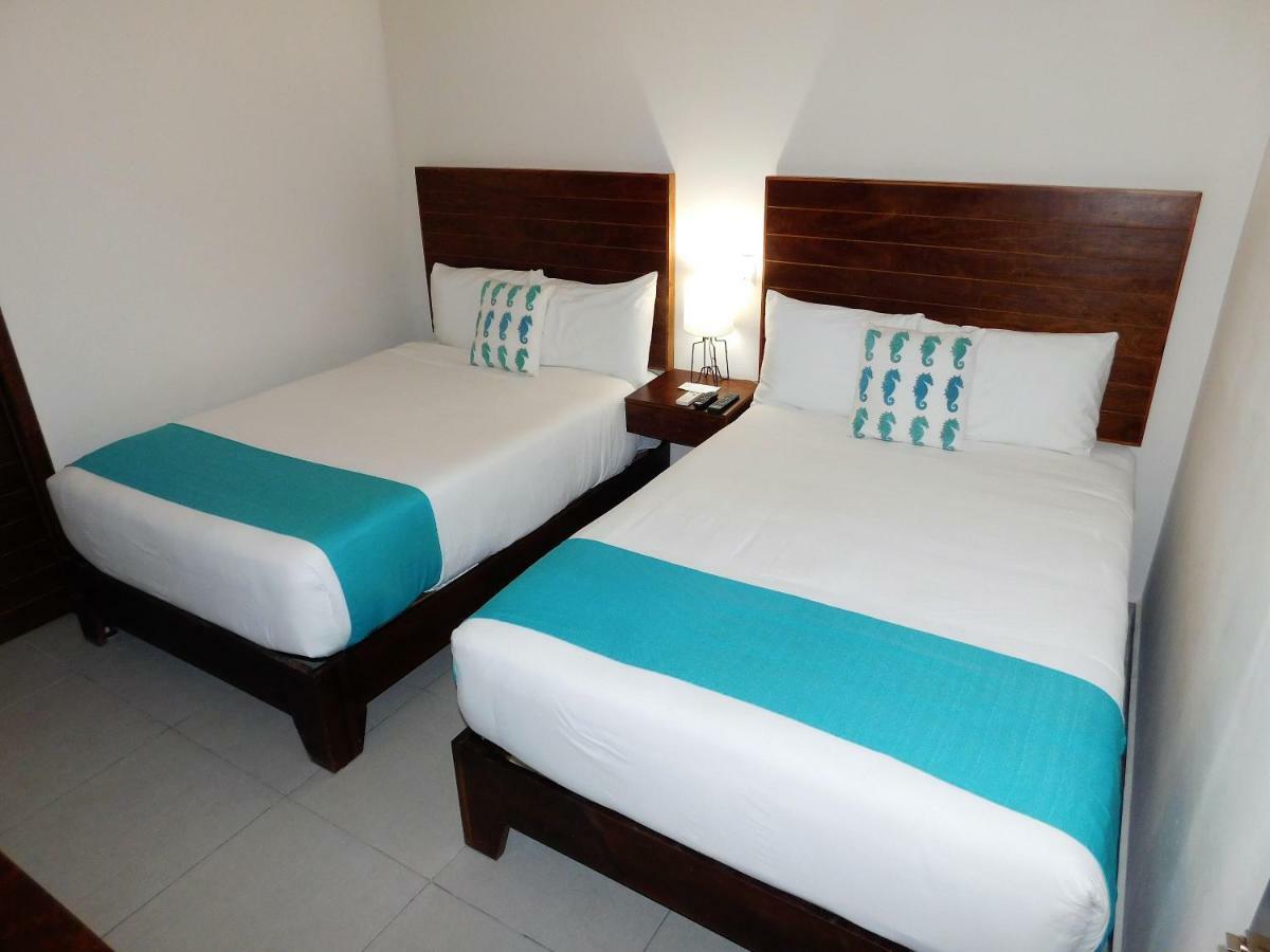 Aquastar Hotel & Apartments 마아우알 외부 사진